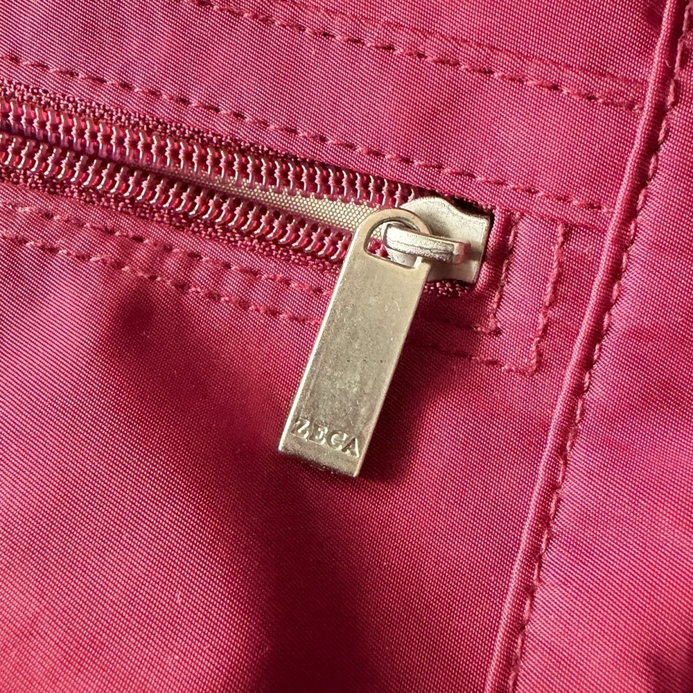 Stylish burgundy Red Shoulder Bag - Picture 2 of 7